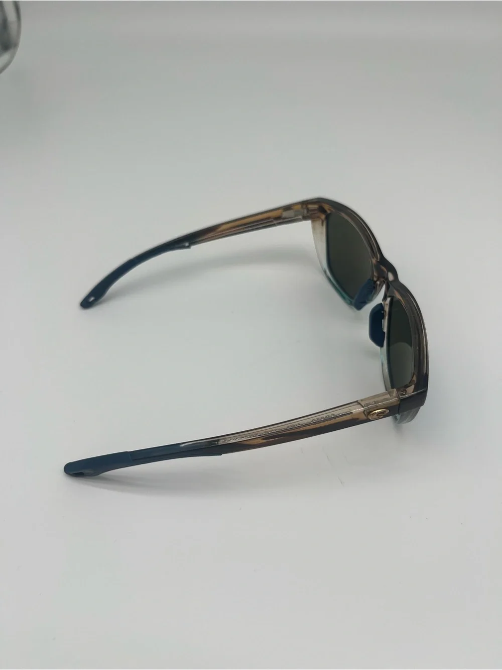 Costa Del Mar Sunglasses with Blue Mirrored Lenses